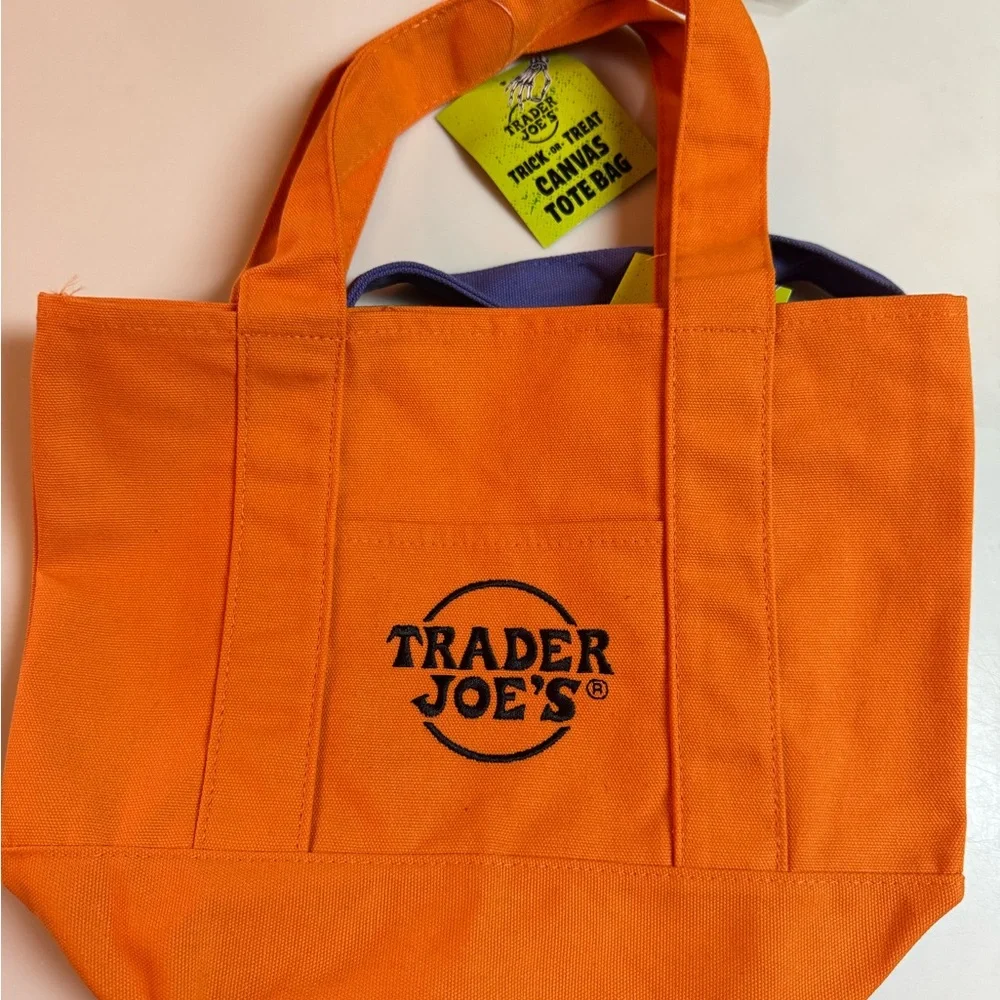 Trader Joe's Reusable Halloween Tote Bags Set - Picture 4 of 6